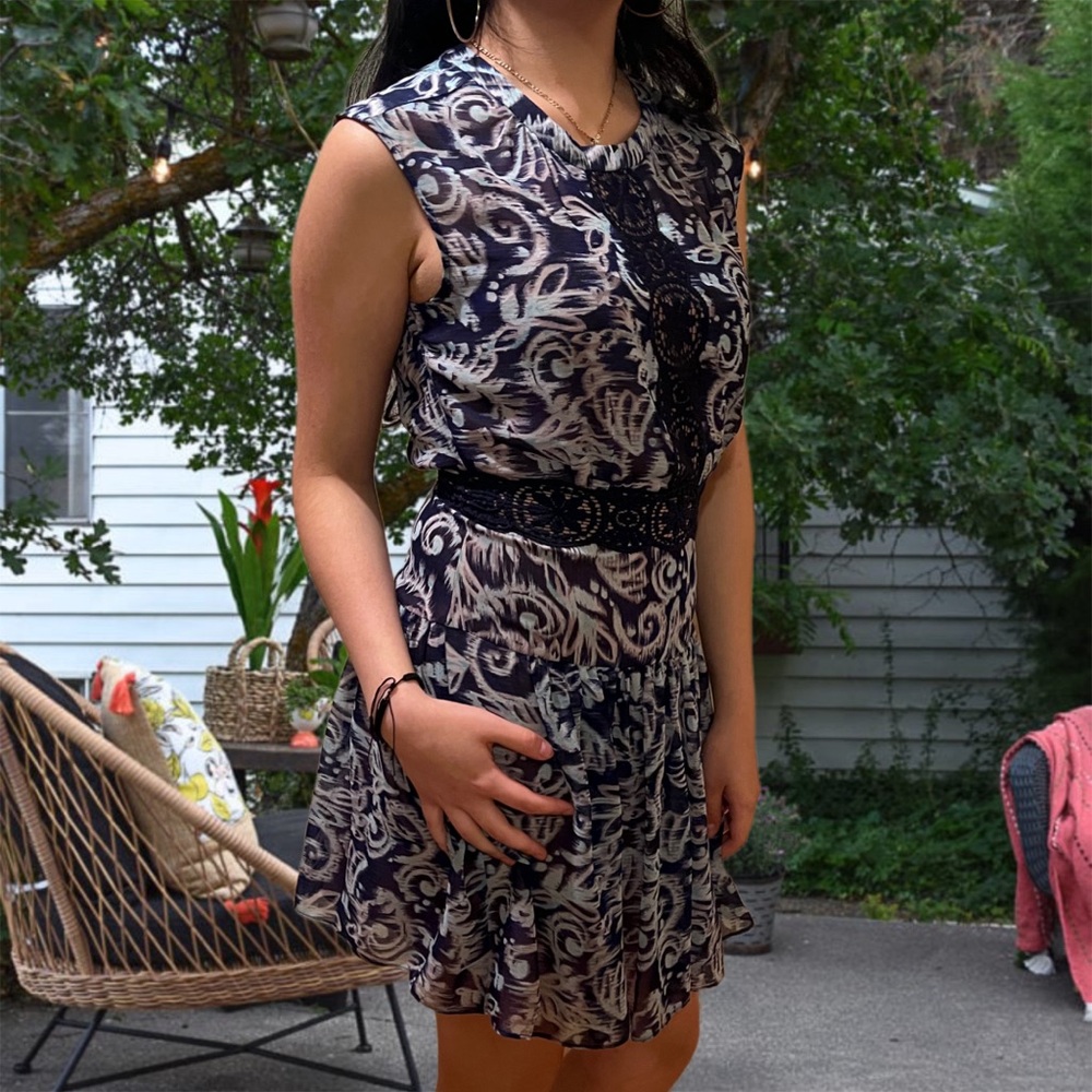 BCBG MaxAzria Aymeline Blue Floral Print Lace Sleeveless Dress Size 0 Small